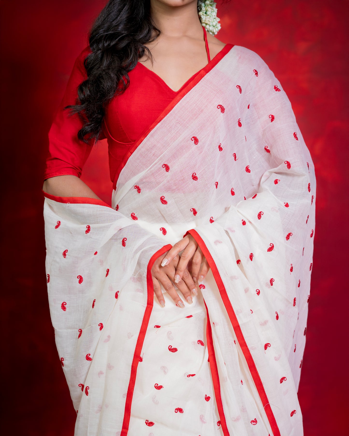Handwoven White & Red Kolka Motif Cotton Saree