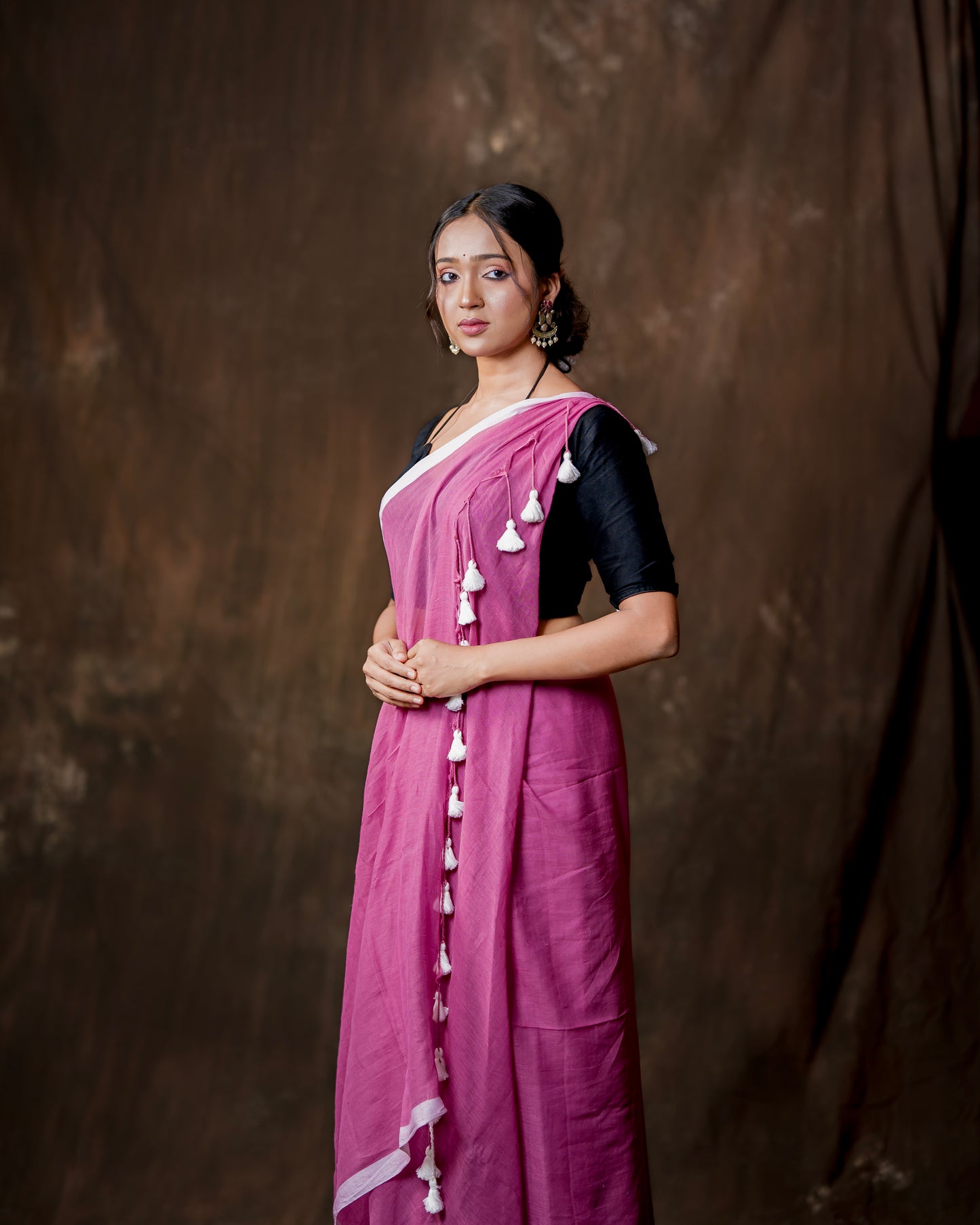 Contrast Border Mul Cotton Saree