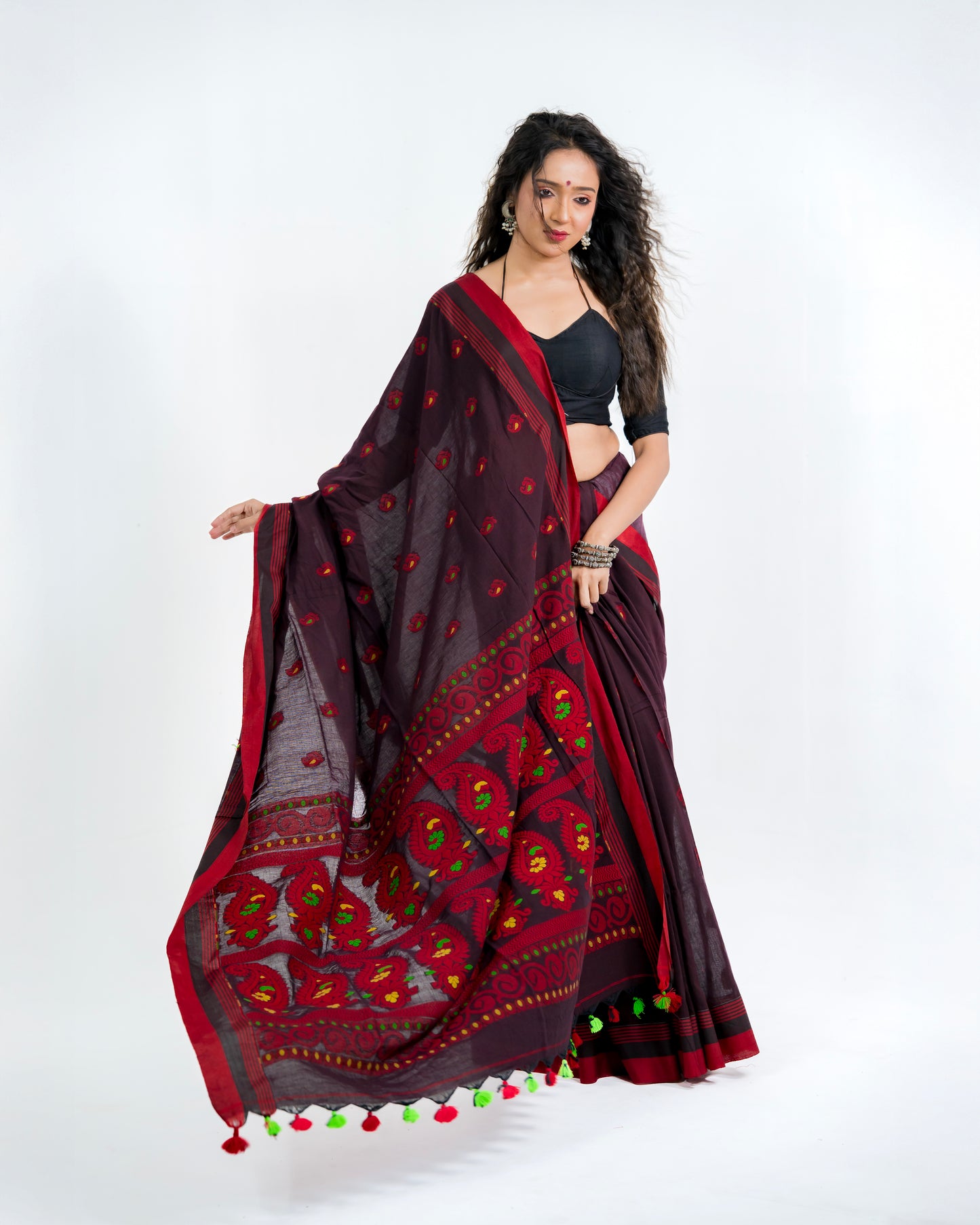 Phulia Handwoven Cotton Tangail Saree — Deep Maroon & Crimson